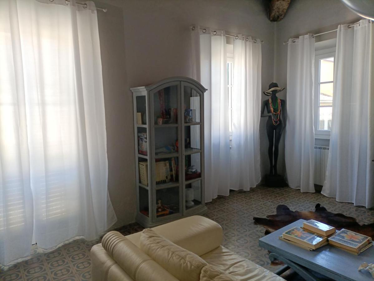 Casa Di Titta Vicino Al Mare Villa Viareggio Buitenkant foto