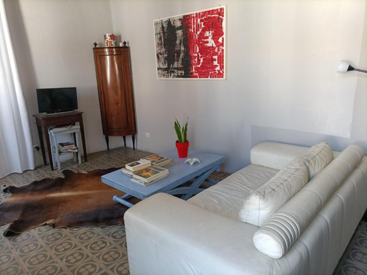 Casa Di Titta Vicino Al Mare Villa Viareggio Buitenkant foto