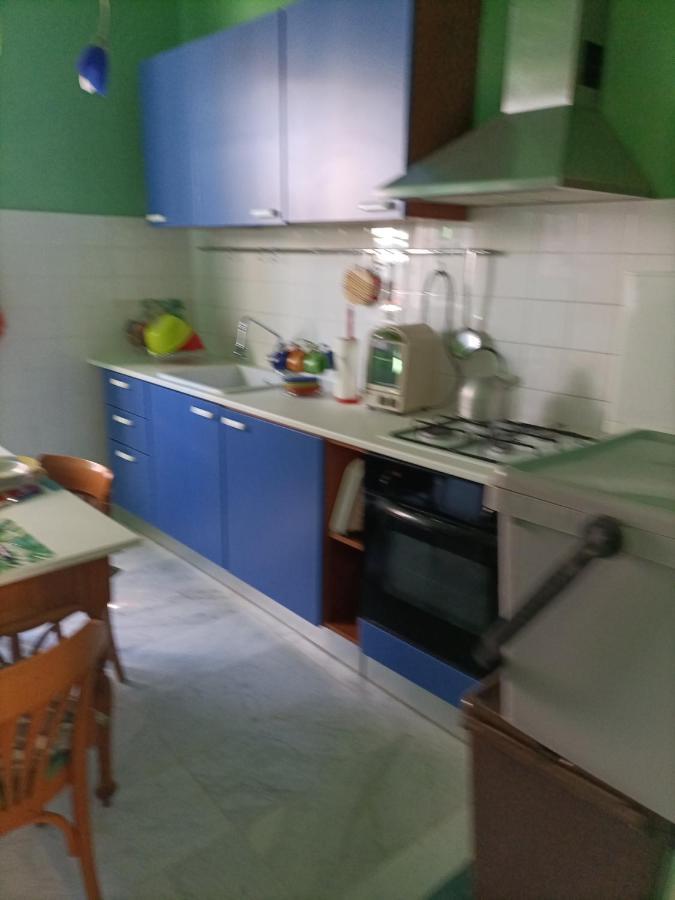 Casa Di Titta Vicino Al Mare Villa Viareggio Buitenkant foto